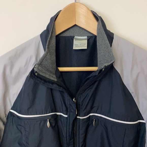 Nike Windbreaker - Picture 4 of 13
